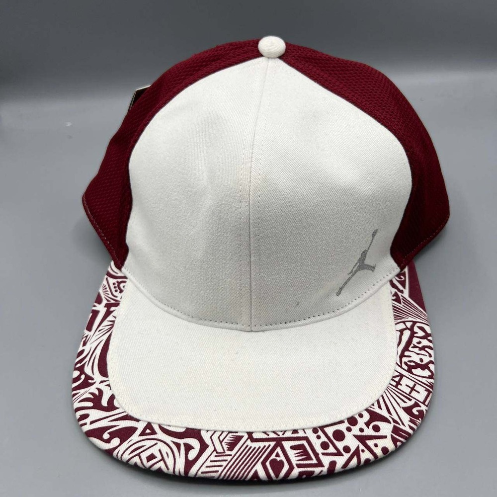 Air Jordan Hat Men 7 5/8 White Red Embroidered Logo Jumpman Fitted Cap